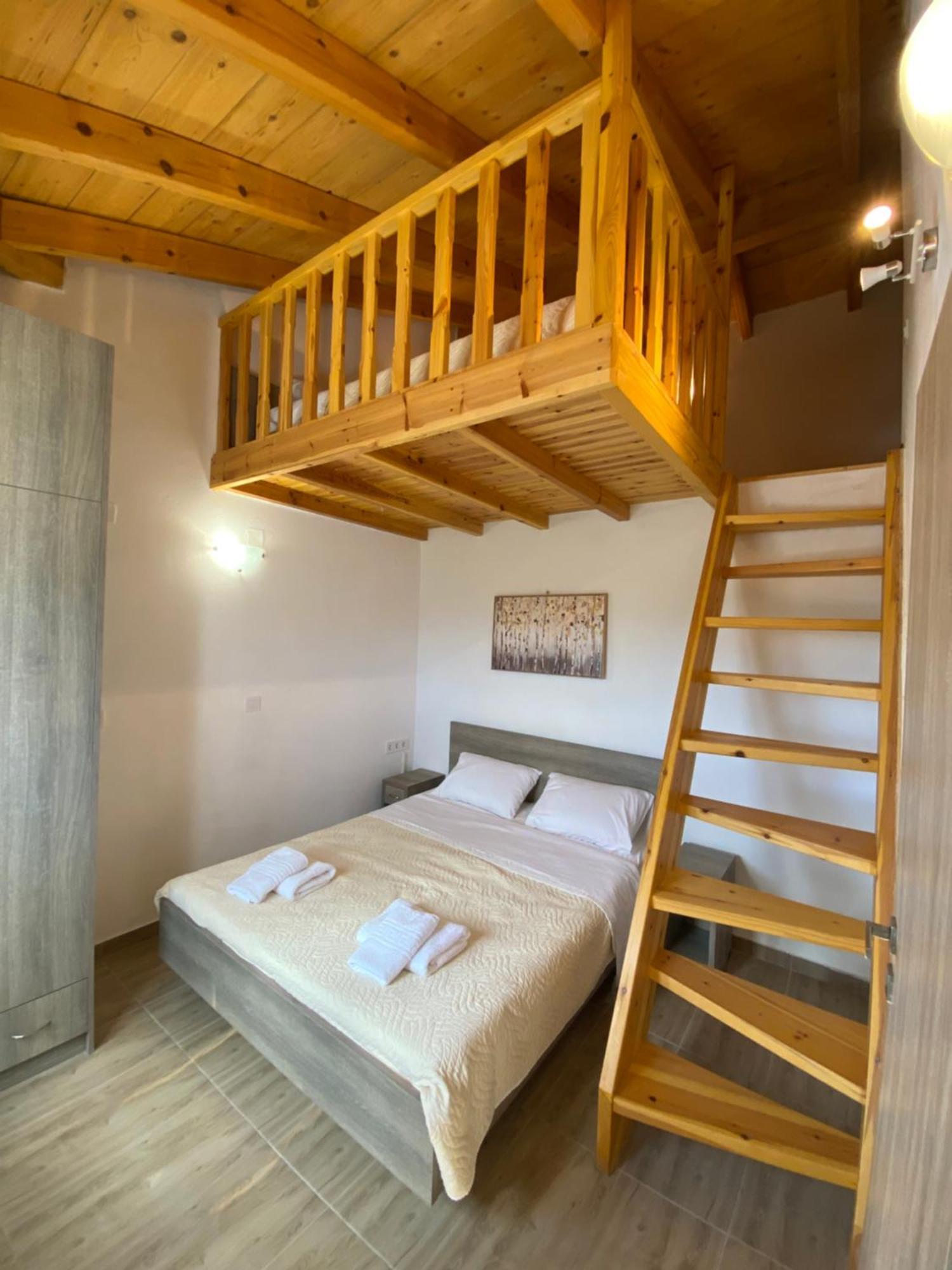 Theo Apartment Marathias  Luaran gambar